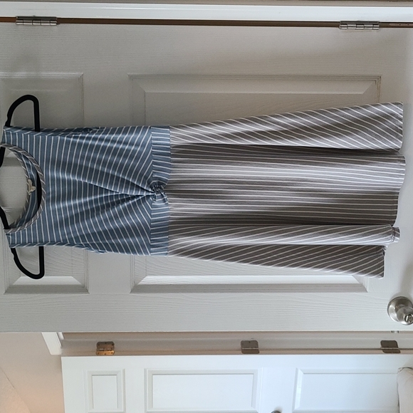Blue and grey stripped dress - Picture 7 of 7